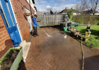 Pressure washing Leeds